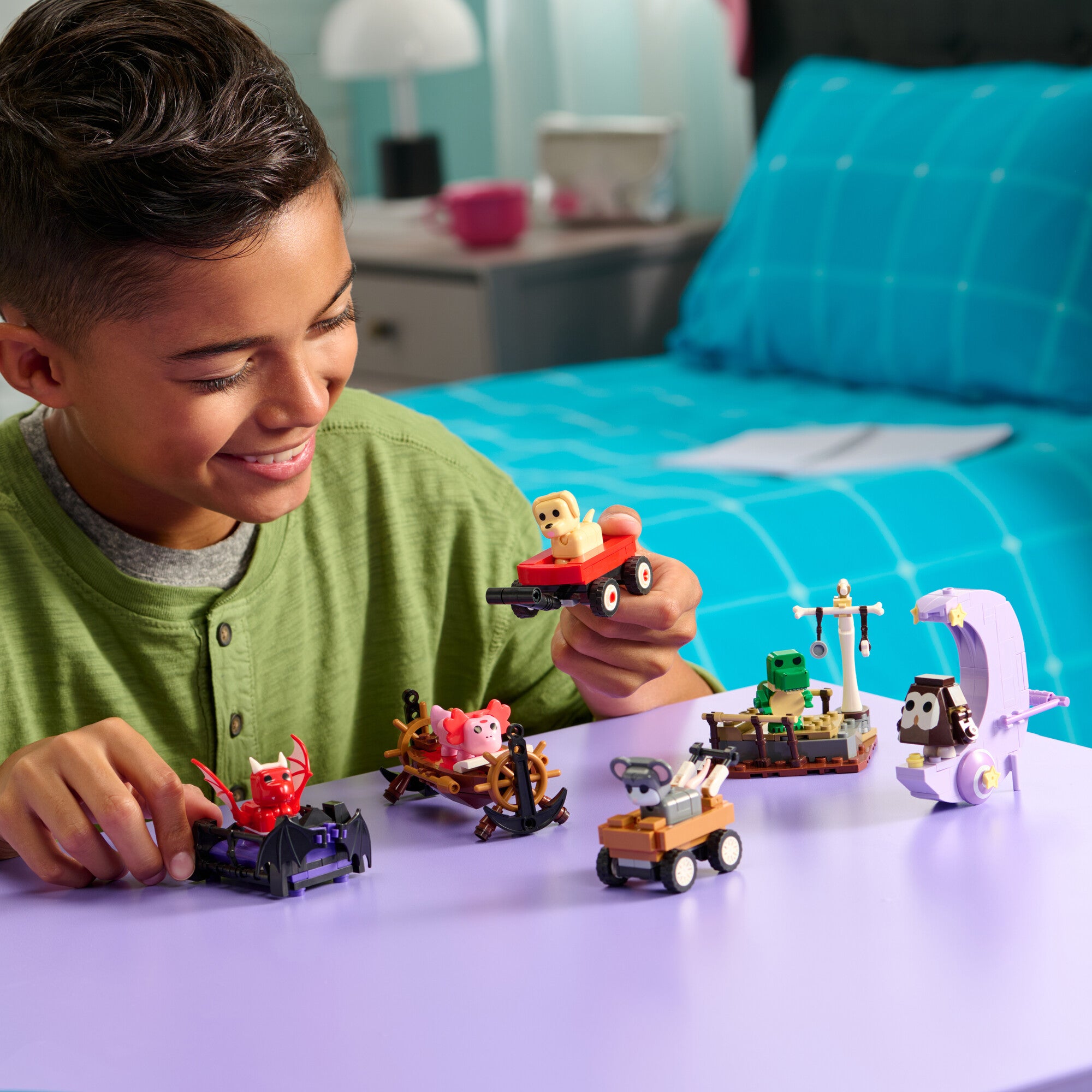 Adopt Me Dragon & Bat Wing Crib Building Set - Image 2